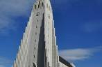 Hallgrímskirkja, uma igreja luterana, é a maior do país e um marco arquitetônico de Reykjavik, a capital da Islândia